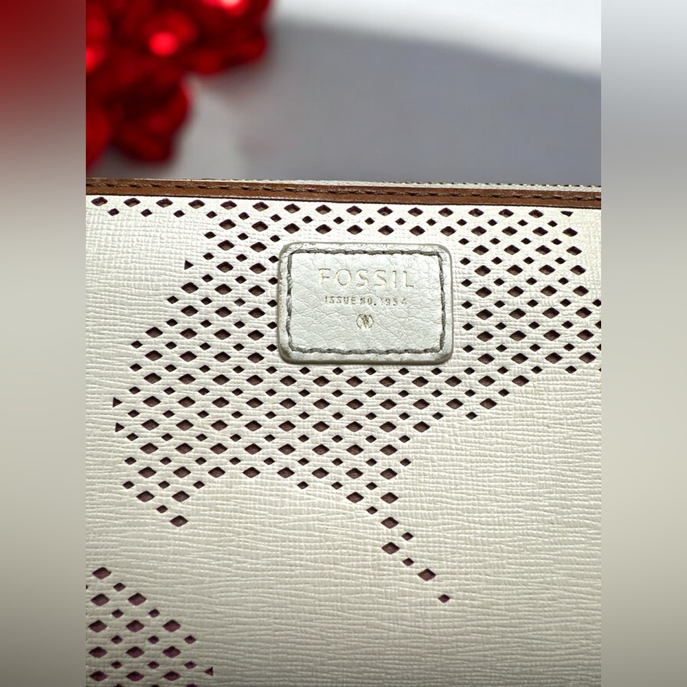 Fossil Leather Zip Wallet Beige Perforated Design… - image 2